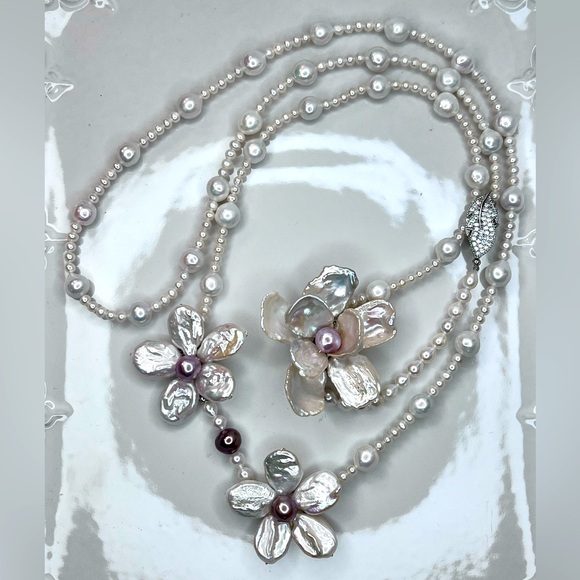 ๐ฅ๐ฅ Handmade 42โ Freshwater Keshi Coin Edision Pearl 3 Flower ๐บ Long Necklace - Picture 3 of 4